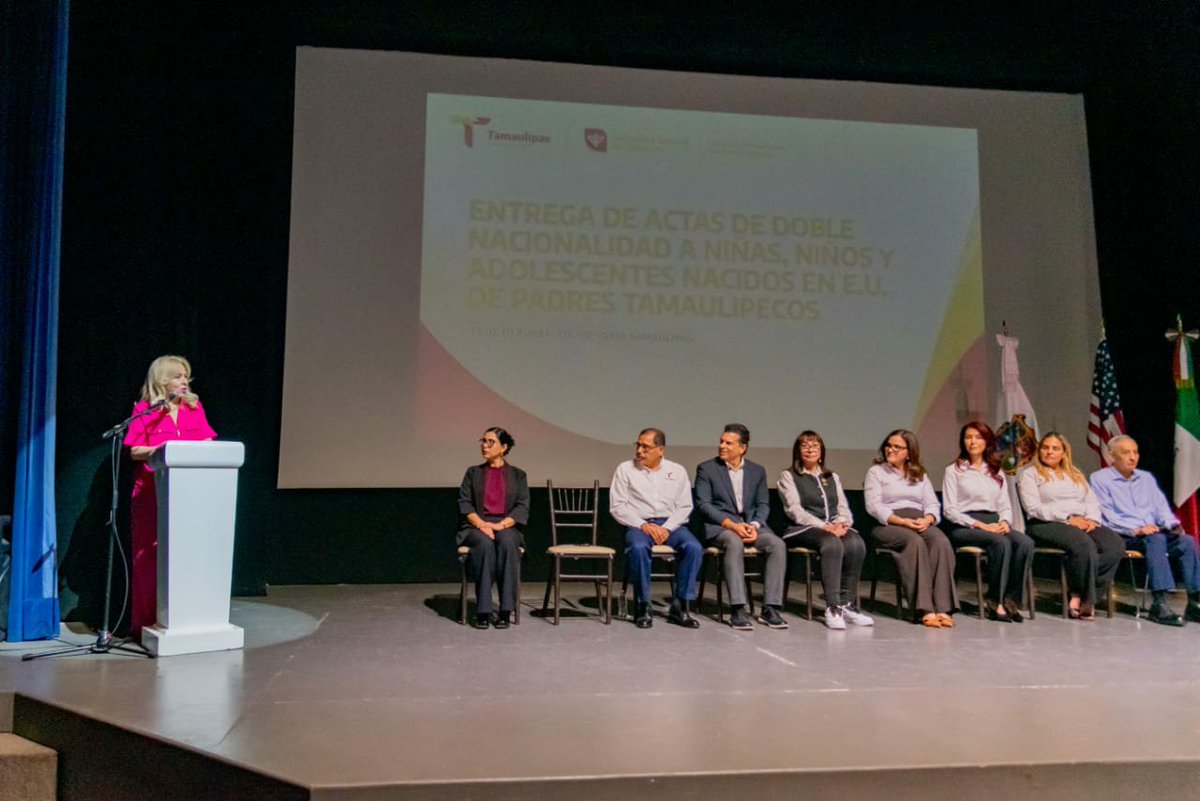 EDUCATAM's tweet photo. La subsecretaria de Educación Básica, Nora Hilda De los Reyes Vázquez asistió en representación del secretario de Educación de Tamaulipas, Miguel Ángel Valdez García  a la Ceremonia de Entrega de Actas de Doble Nacionalidad a Niñas, Niños y Adolescentes Nacidos en https://t.co/wR16bzmKMC