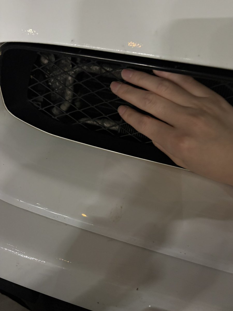 luv_vtec_97's tweet photo. 寒すぎてとよまるんのブーブで暖を取ってたけど、クルマも冷めてきちゃったから上着借りた🙂‍↔️💭ྀི https://t.co/e7DeJ1ZD97