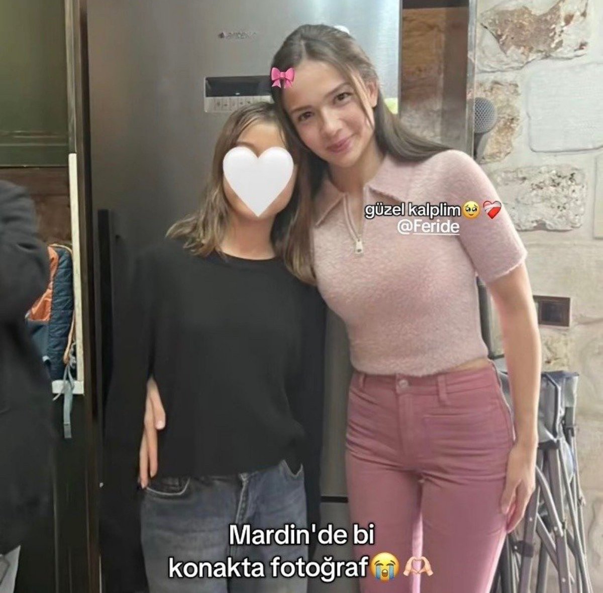 eni98280690's tweet photo. الي على باله عليا تغار منها 😂حب قول لكم راح تدرسها مع دينيز 🤣🤣🤣 https://t.co/iSI2wwjM72