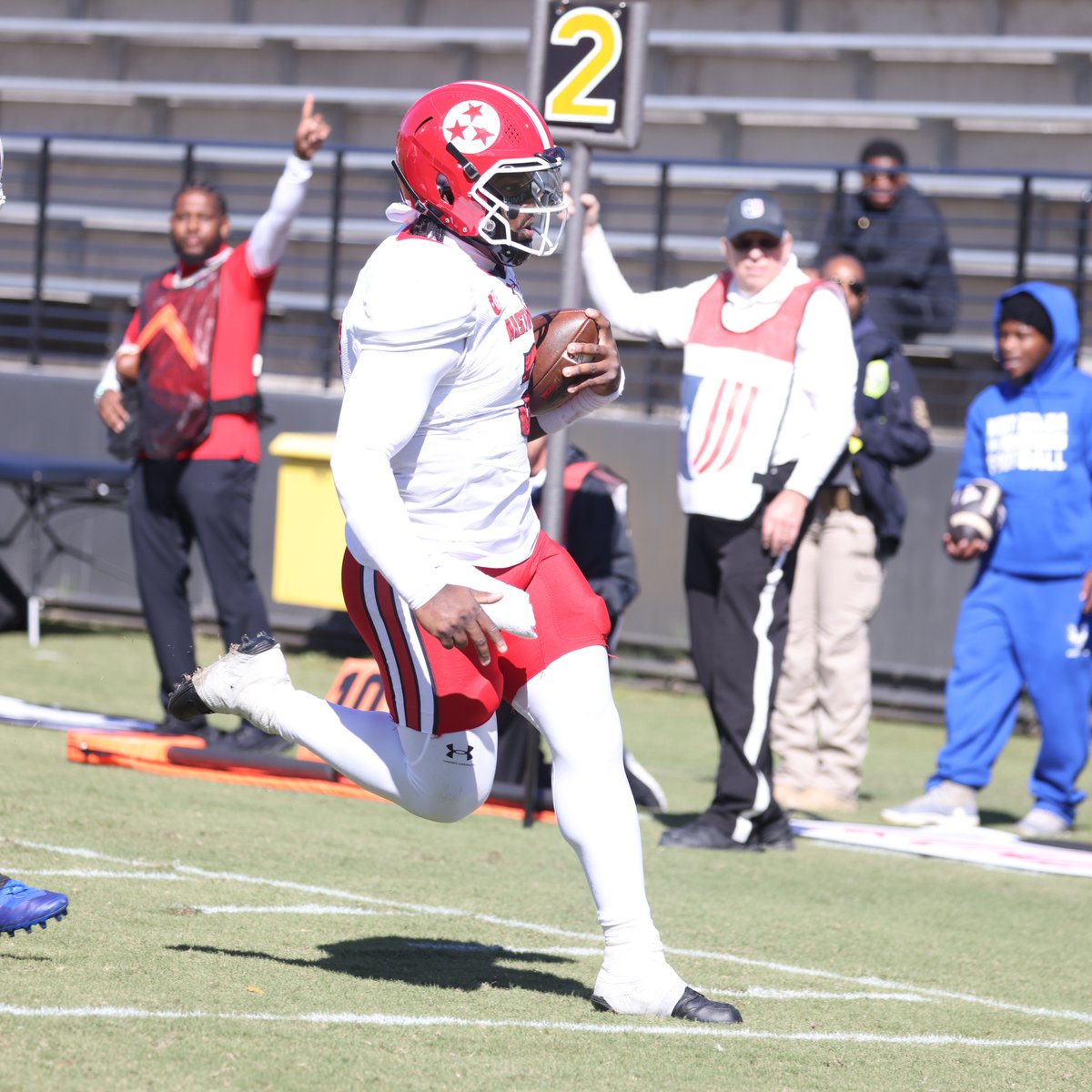 GovsFB's tweet photo. Rushing TD 2⃣1⃣ on the ground for @C_Parson2 in his APSU career! 

#LetsGoPeay | #WeWILL https://t.co/jIdxRG8jlS