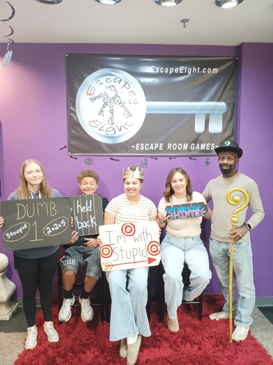 EscapeEight's tweet photo. The Party Poopers almost escaped The House on the Hill! https://t.co/jWvTZ6qGEJ