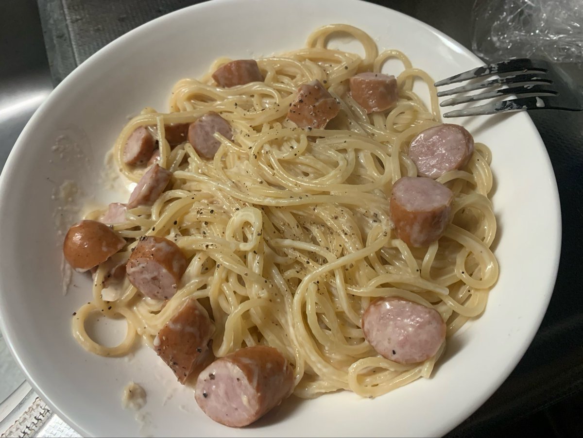 Emotion_egg's tweet photo. やっと深夜にパスタ作れた https://t.co/gI6xJ4skBU