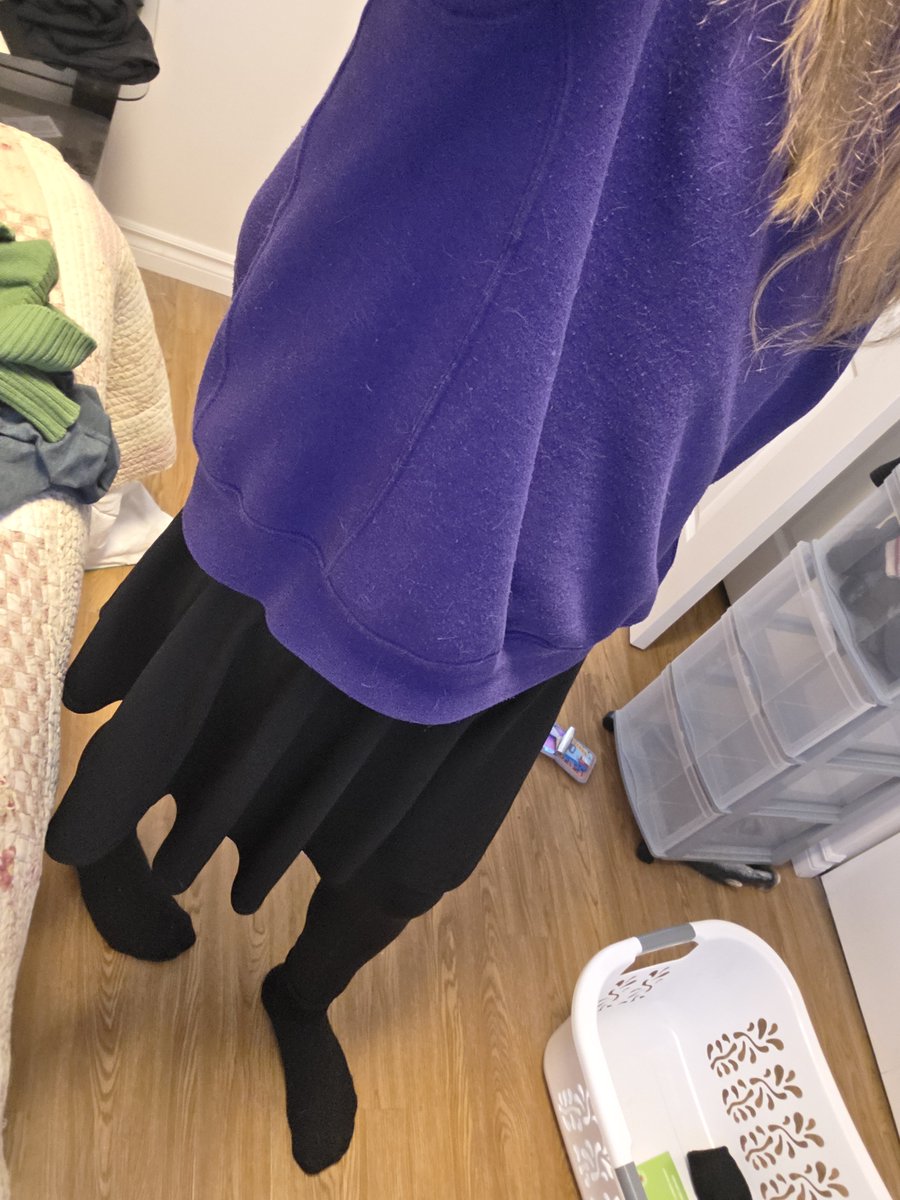 CTuba97's tweet photo. Small cute outfit for tonight https://t.co/Zoilj4VLfK