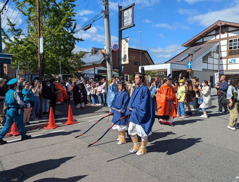kyoto_ism's tweet photo. 【野宮神社】斎宮行列
新たに天皇が即位すると未婚の皇女または王女が伊勢神宮に遣わされる。#野宮神社 の #斎宮行列 はこの群行を再現した時代行列。斎宮代と雅な官人と官女が嵐山を練り歩く。
https://t.co/4M8k2UrkQI
#京都 #京都グルメ #京都カフェ #京都旅行 #kyoto #kyototrip #kyototravel https://t.co/1REFzBonJq