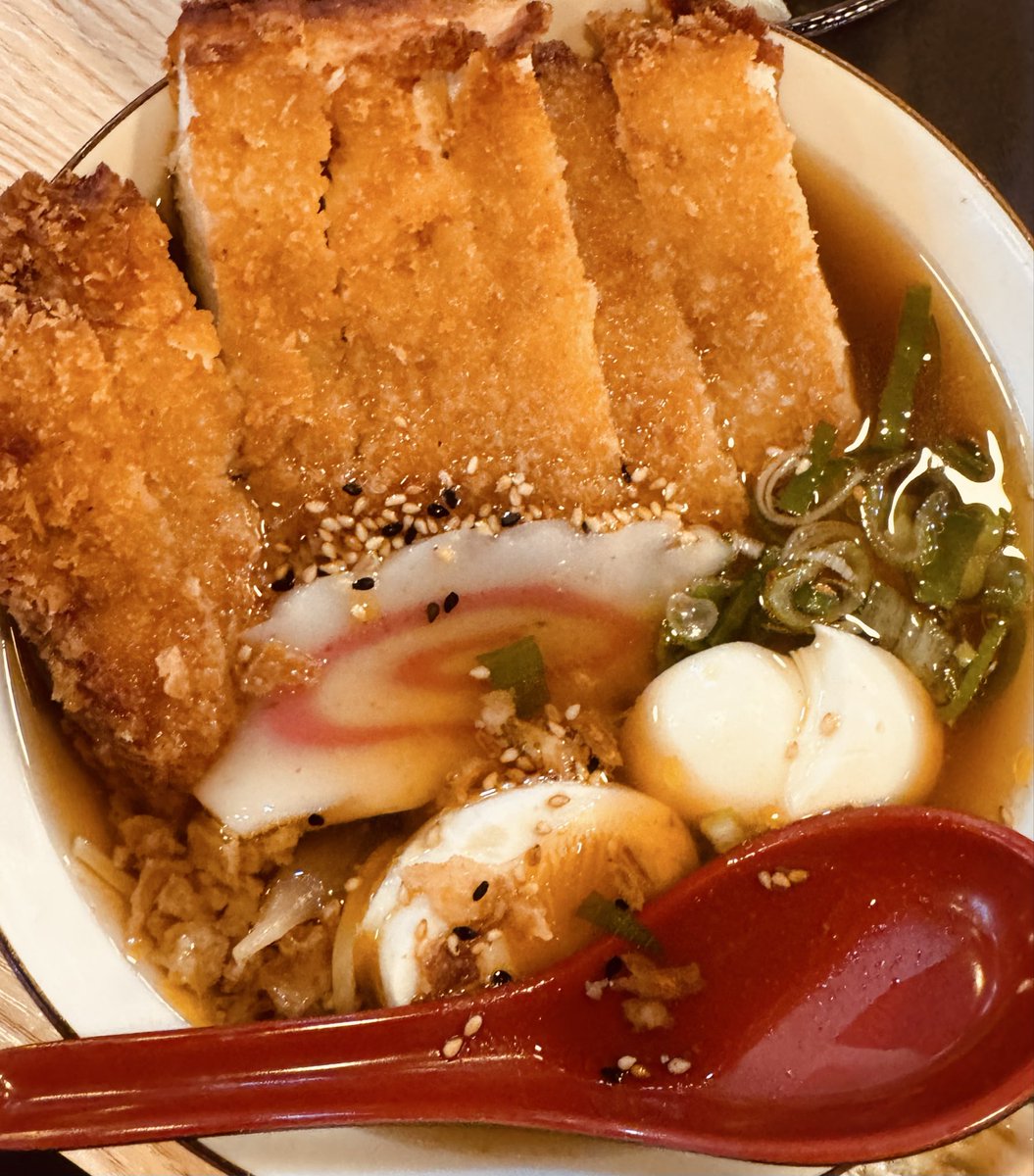 Fufurire's tweet photo. Wait- I’m a food Vtuber no ?
I SHOULD SHOW FOOD ! 

Here’s some food from Kaiju restaurant !
(Should I post food more ?)

#food #vtuber #foodtwt https://t.co/jzoznyLyfr