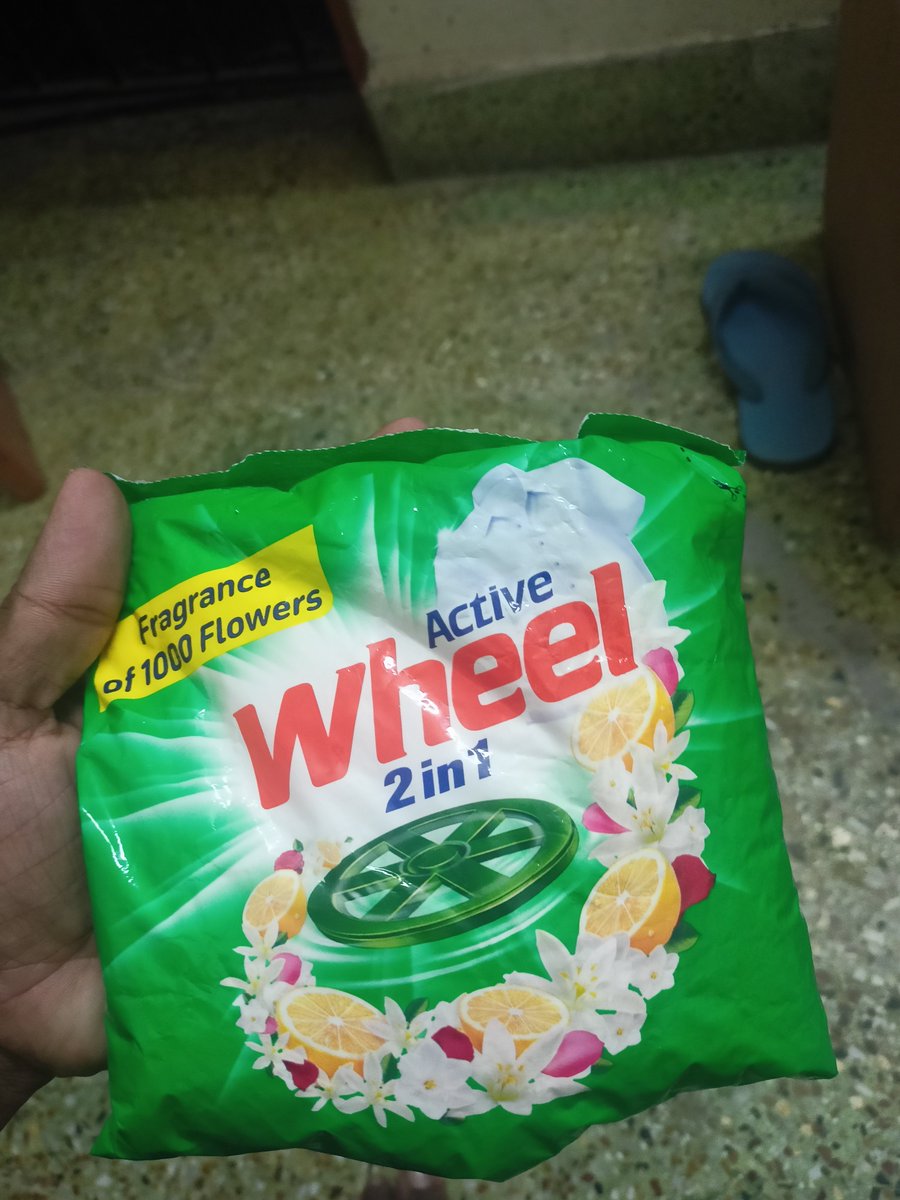Laxman_ra0's tweet photo. @ZeptoNow @zeptocares 
Dear ,
The price of the detergent is 43 as you can see in packet but you are charging 46 for it . More than MRP 
You know what MRP stands for right? https://t.co/09rUyUAzu9