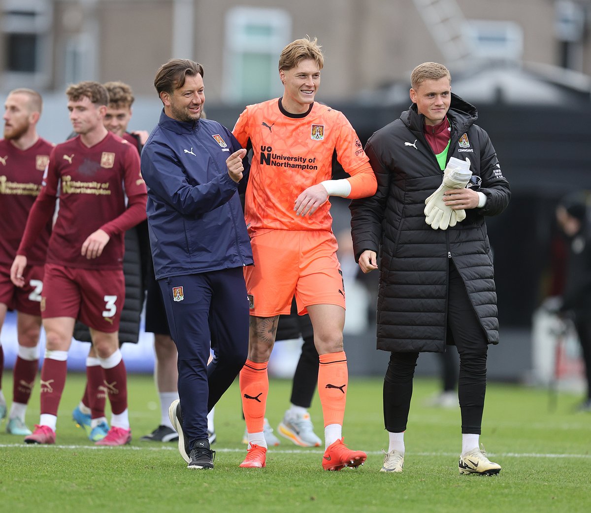 ntfc's tweet photo. 2️⃣ goals
🧤 Clean sheet
💪 Three points

Happy Saturday! 🙌

New leather. Same soul 🇧🇷👞

#ShoeArmy 👞 https://t.co/4bVVhABvd9
