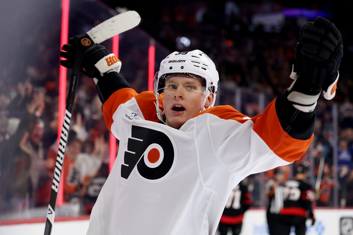 NHLFlyers's tweet photo. Some sweet M&amp;M cellys. #LetsGoFlyers https://t.co/eGLMKvheiz