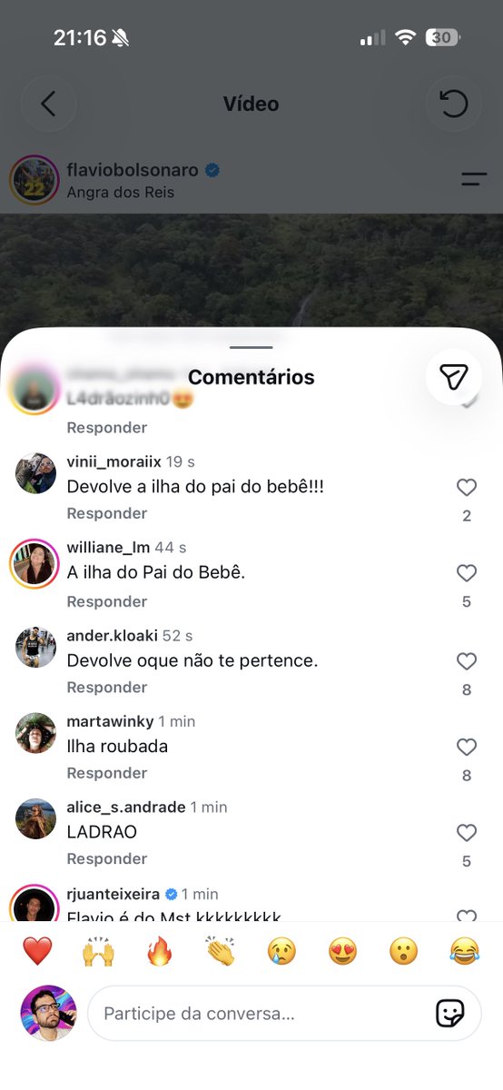 Dudu's tweet photo. O Richarlison deve ter dado uma bagunçada no algoritmo do miliciano hoje hein. O post do Flávio com vídeo da ilha não para de chover comentário kkkkkkk https://t.co/aZwVDDaihz