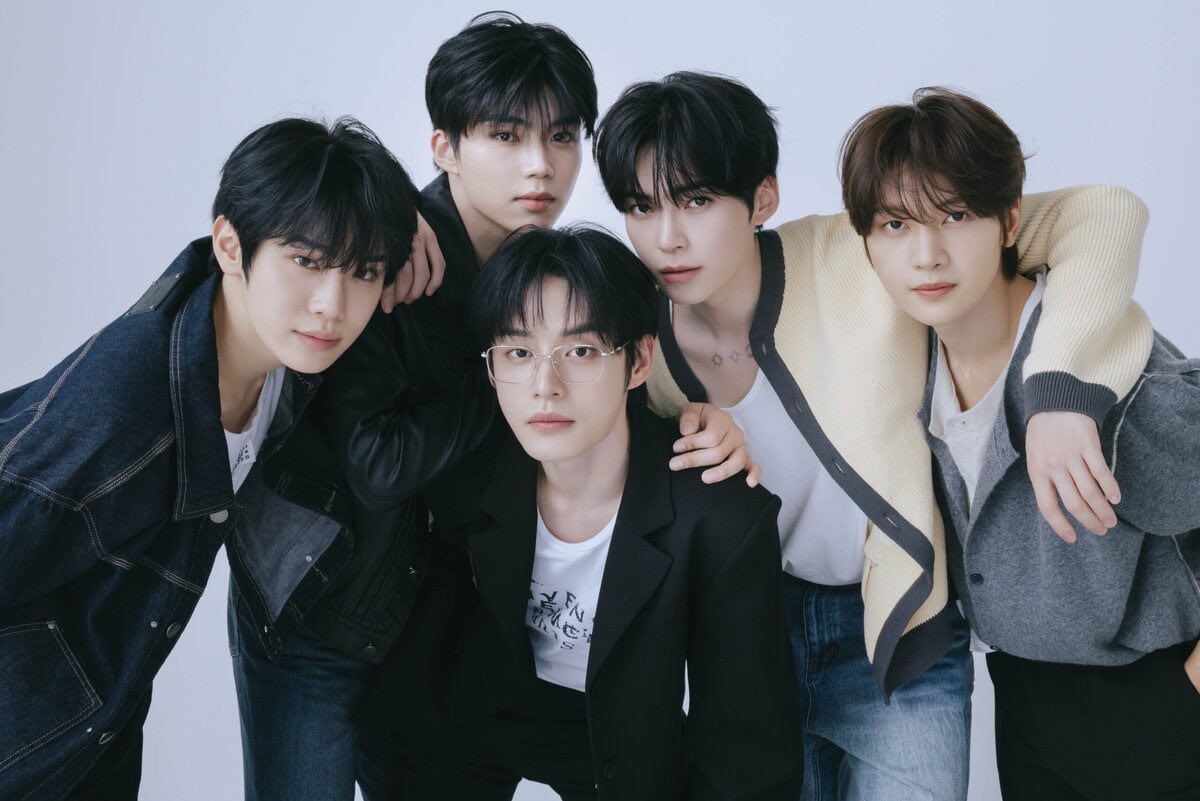 matt_0528zb1's tweet photo. This year #ZEROBASEONE are my top choice for the #2026MAMAVOTE
1RP＝1票
zeroseのみなさま、今日も投票頑張りましょう🌹 https://t.co/USvOMP4l8n