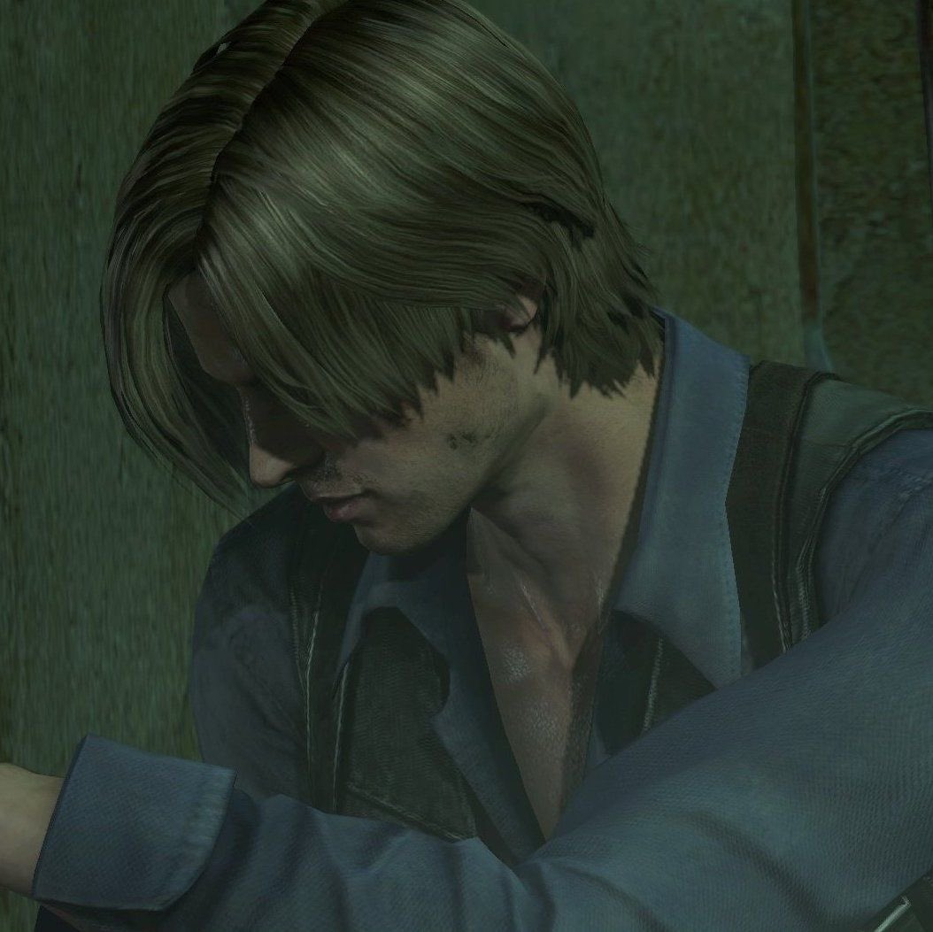 MISOMELLIE's tweet photo. Re6 Leon will always be my favorite like GODDD look at that nose https://t.co/mdEf7xRyQ5
