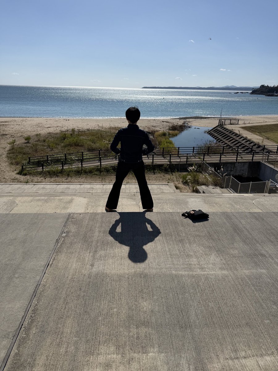 0053raku's tweet photo. 昨日は初めて気仙沼に行ってきた！
天気も最高だったから，ドライブ日和で何より(^^)
#気仙沼 https://t.co/rs8mOET2NC