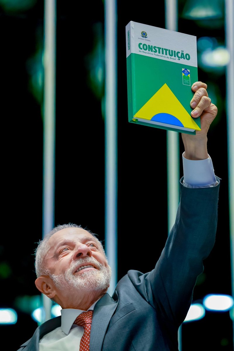 Maytesssssss's tweet photo. @ptbrasil #LulaTemOMaiorExercitoDoMundo https://t.co/D56dis3ifK