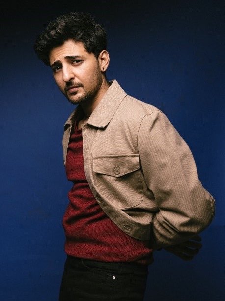 ChartUpdate_'s tweet photo. Happy 32nd Birthday to Darshan Raval! 

The Indian singer has won over listeners with hits like “Chogada,” “Hawa Banke” and “Tera Zikr.” https://t.co/6Hi5sVGhFo