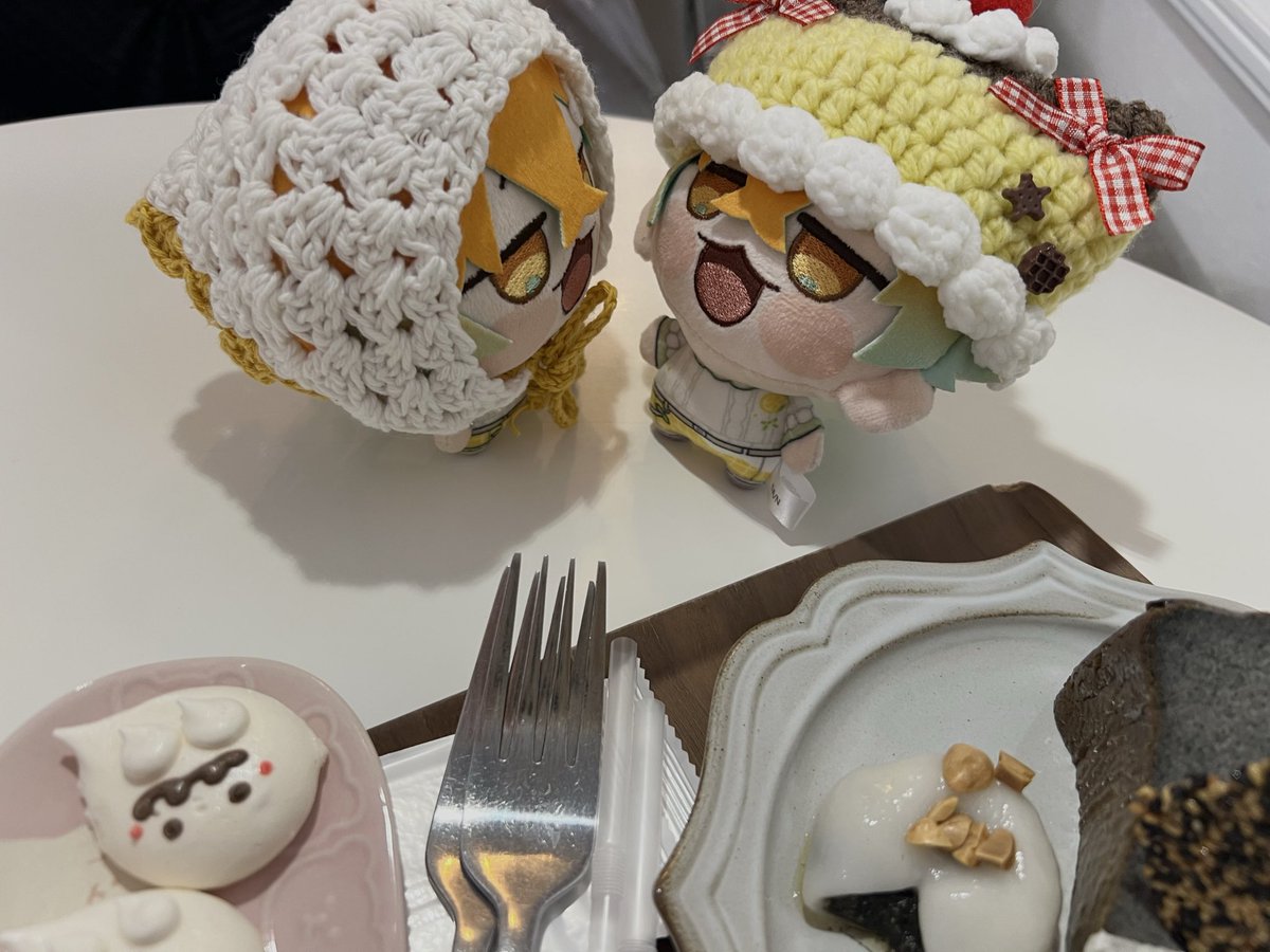 S3091317's tweet photo. もちちゃんとかわい〜カフェ行ってライブ観てラーメン食べてきた🫶🏻
めちゃくちゃ楽しかった〜！本当にありがとう( * . .)" https://t.co/jH8LyzxJGY