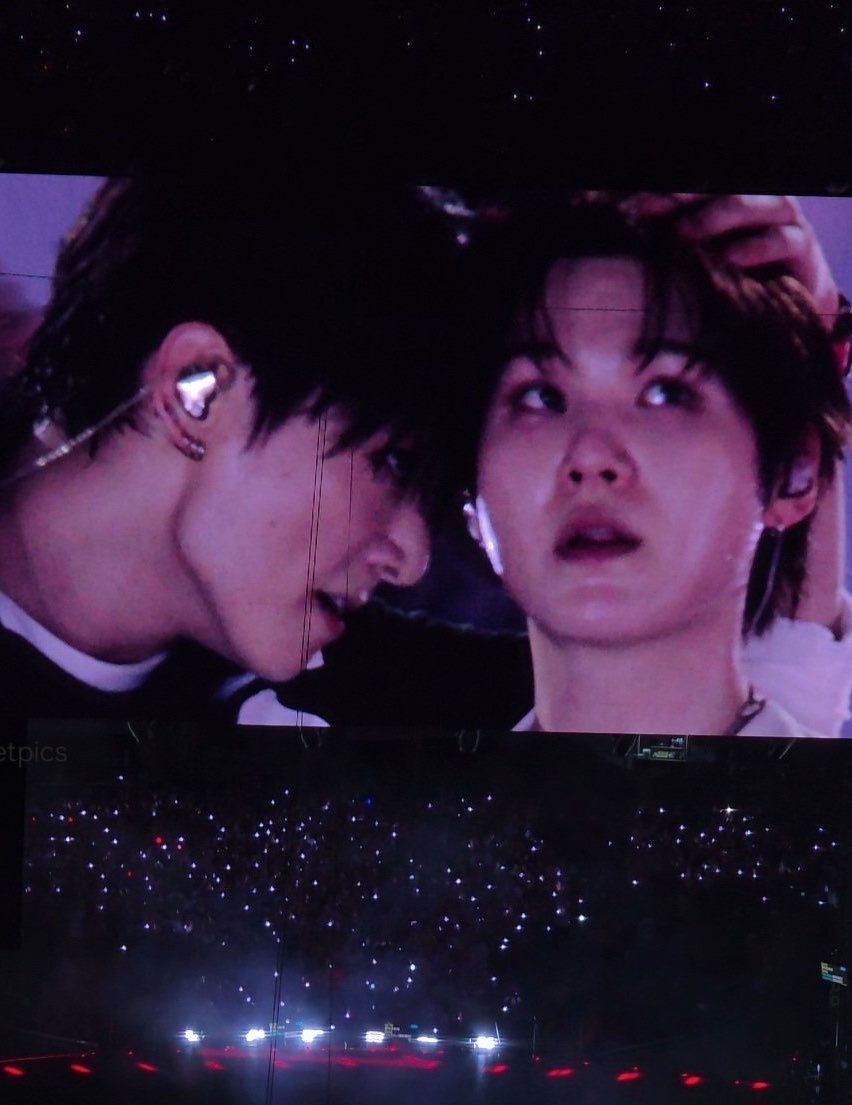 yooniskoo's tweet photo. the most DIABOLICAL photo sequence to ever exist on this earth. https://t.co/YyvNm6vXeS