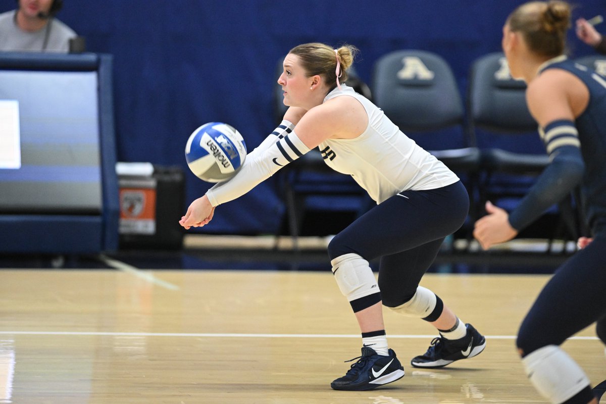 ZipsVB's tweet photo. Akron Falls to Bowling Green in Four Sets

📰 https://t.co/kIuIp2oPwU

#GoZips 🦘 https://t.co/ZYtar4EBYO