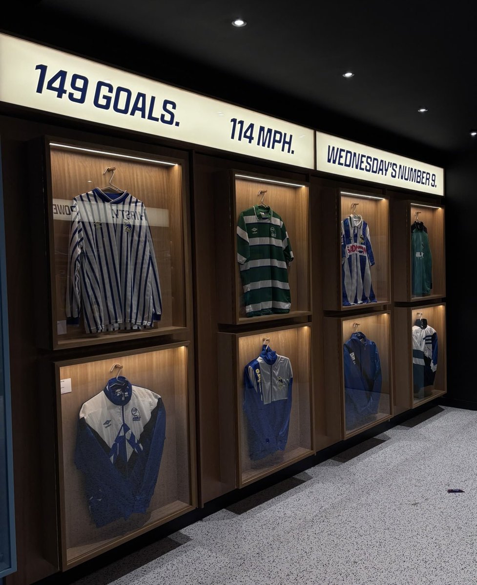 wedwarehouse1's tweet photo. One of the single most proudest #swfc days I have ever had was to see our displays on show @swfc inside Hirstys yesterday, and what a result to go with it ⭐️

Having spent my life collecting and dreaming of being able to work alongside my club it is like a dream come true for us 

Thank you to everybody who has helped make this happen and the fans for supporting us💙👏👍

We hope we have done you proud #swfc fans, please enjoy it 💙🦉

Special shout to @cheftomburton and my lad also, for their support along the way it truly means the world 🌍 

#sheffieldwednesday
#wawaw
#sheffwed

https://t.co/C5zaaFd2lC