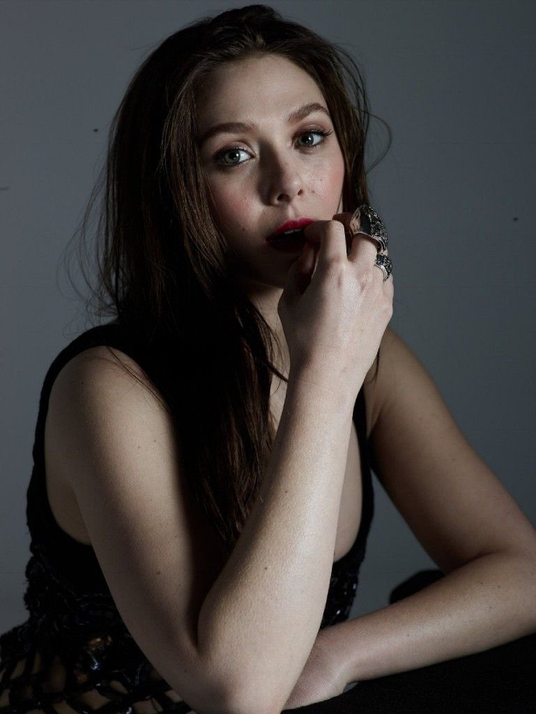 lizznchase's tweet photo. Elizabeth Olsen’s photoshoot! https://t.co/XT4bIuAzQz