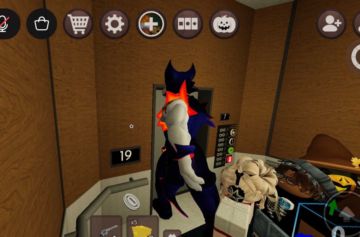 Shast3yy's tweet photo. Silly vampire doesn't even go through the door https://t.co/lgYJ37d09T