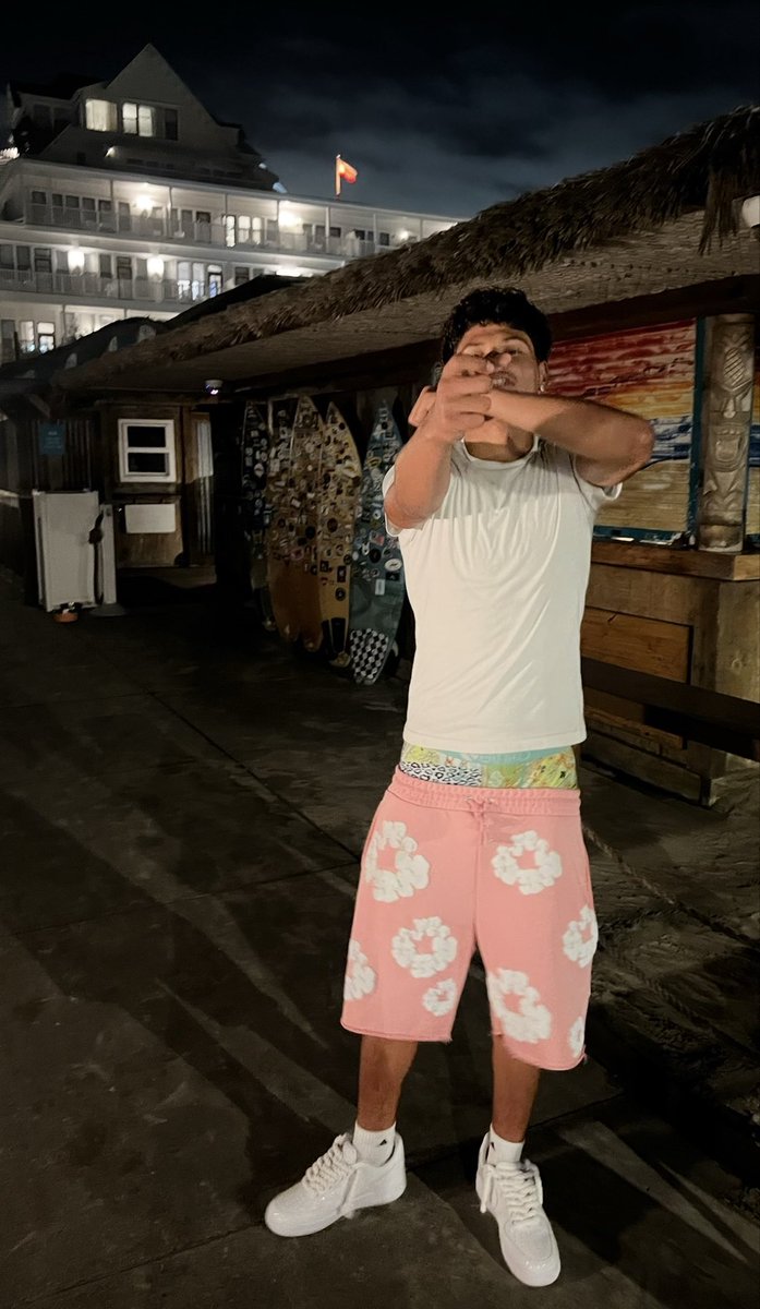 b_rysvn's tweet photo. lmkk for this videoss 💸#gay #latino #dl #dlyn #sellingcontent #buyingcontent #gaylatino #tattoo https://t.co/l9ZyX9eNEd