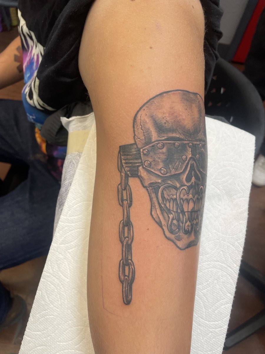 emeraldtattoo's tweet photo. Tattoo by Bobby
IG: @emeraldtattoolodi
https://t.co/45d8ORHbUm
https://t.co/wKeOcLrwaB
-209-333-8282
-Bernie #emeraldtattoolodi #tattooer #whereithurtstolookthisgood #killerink #emeraldtattoosbyBobby #tattooed #tattoooftheday #customtattoos #etcBobby https://t.co/tTd1BVU0GZ