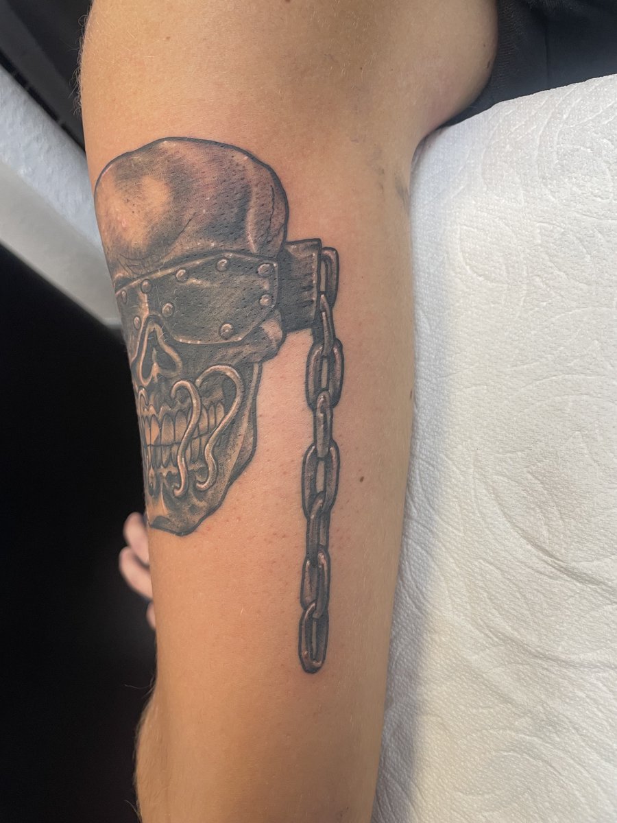 emeraldtattoo's tweet photo. Tattoo by Bobby
IG: @emeraldtattoolodi
https://t.co/45d8ORHbUm
https://t.co/wKeOcLrwaB
-209-333-8282
-Bernie #emeraldtattoolodi #tattooer #whereithurtstolookthisgood #killerink #emeraldtattoosbyBobby #tattooed #tattoooftheday #customtattoos #etcBobby https://t.co/tTd1BVU0GZ