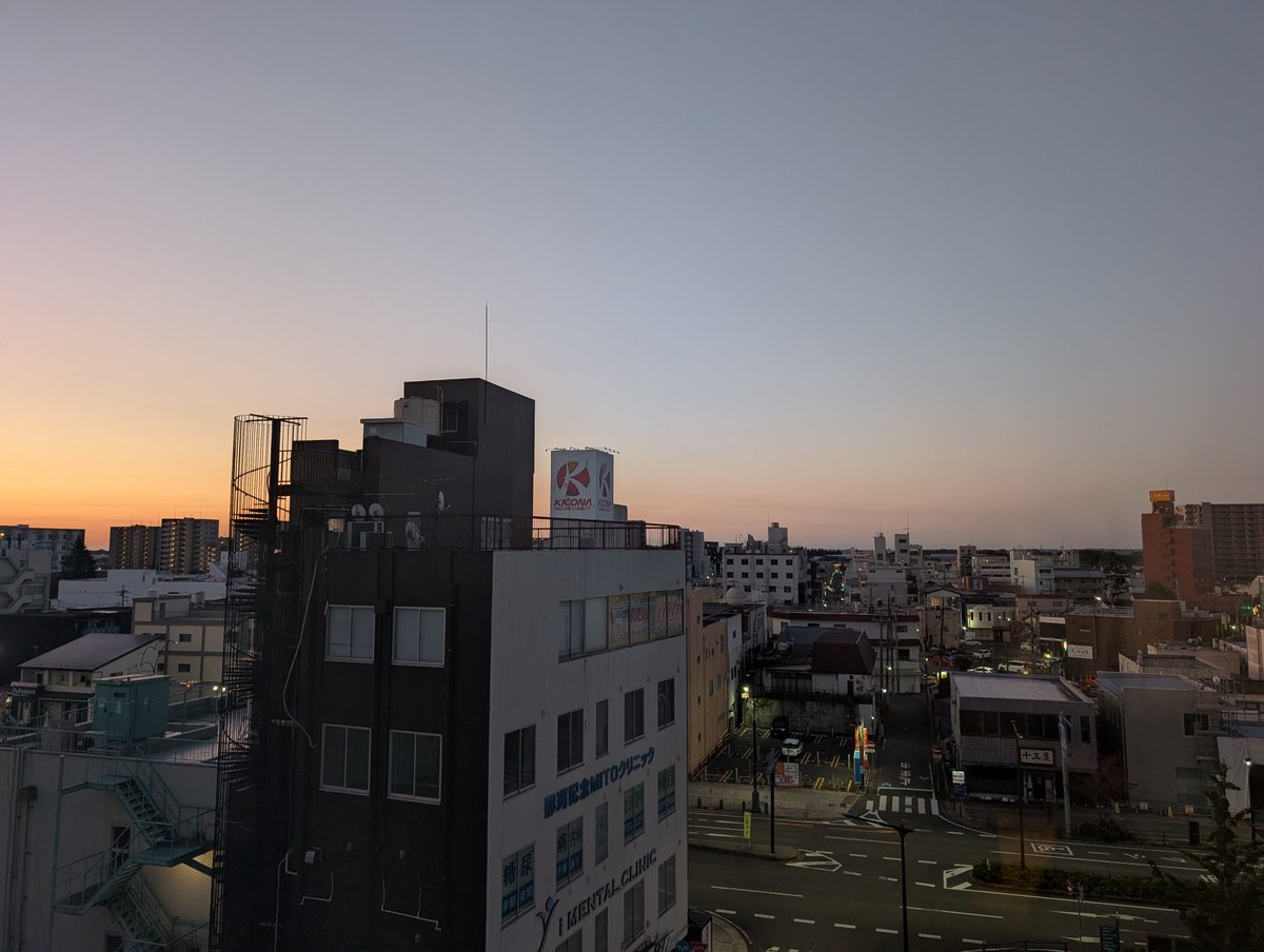 1209Kazuko's tweet photo. おはようございます🩷
10月18日(日)茨城の天気21℃晴れ☀
朝7時ホテル前から車に分乗お寺さんへ。40分程🚙
今日もよろしくネ🙋 https://t.co/5WnloCw6ts