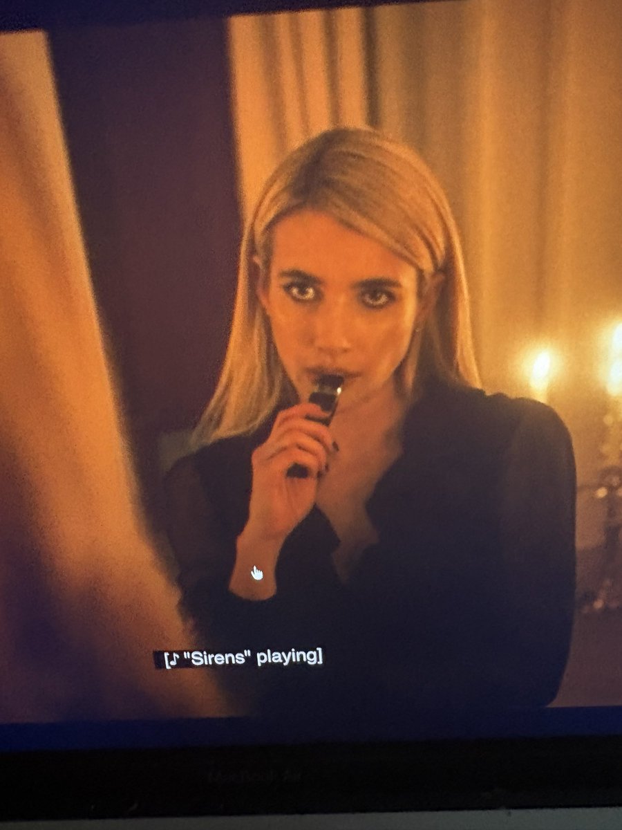 wiIIwyd's tweet photo. emma robert’s in ahs 13 smoking a disposable vape pen from creative labz ($95) https://t.co/MNnNi7KEJ2