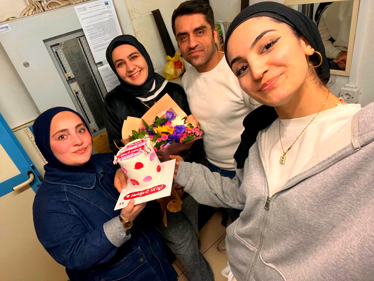 meerveedb's tweet photo. 17.10 hatırası 💐💕❣️🌸🎂 https://t.co/t8sZkmmq0Z