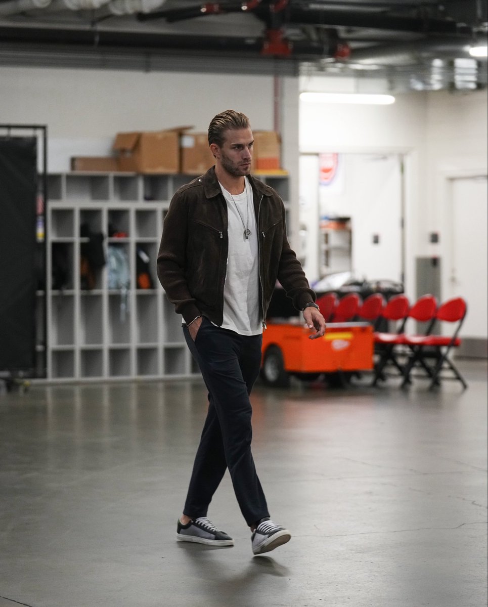SanJoseSharks's tweet photo. 👋 from Detroit! https://t.co/QOCXSpFjJH