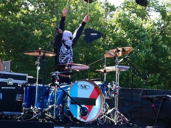cIancyletters's tweet photo. WHY IS THE RAB DRUMS AT C STAGE https://t.co/2k9oYWL06A