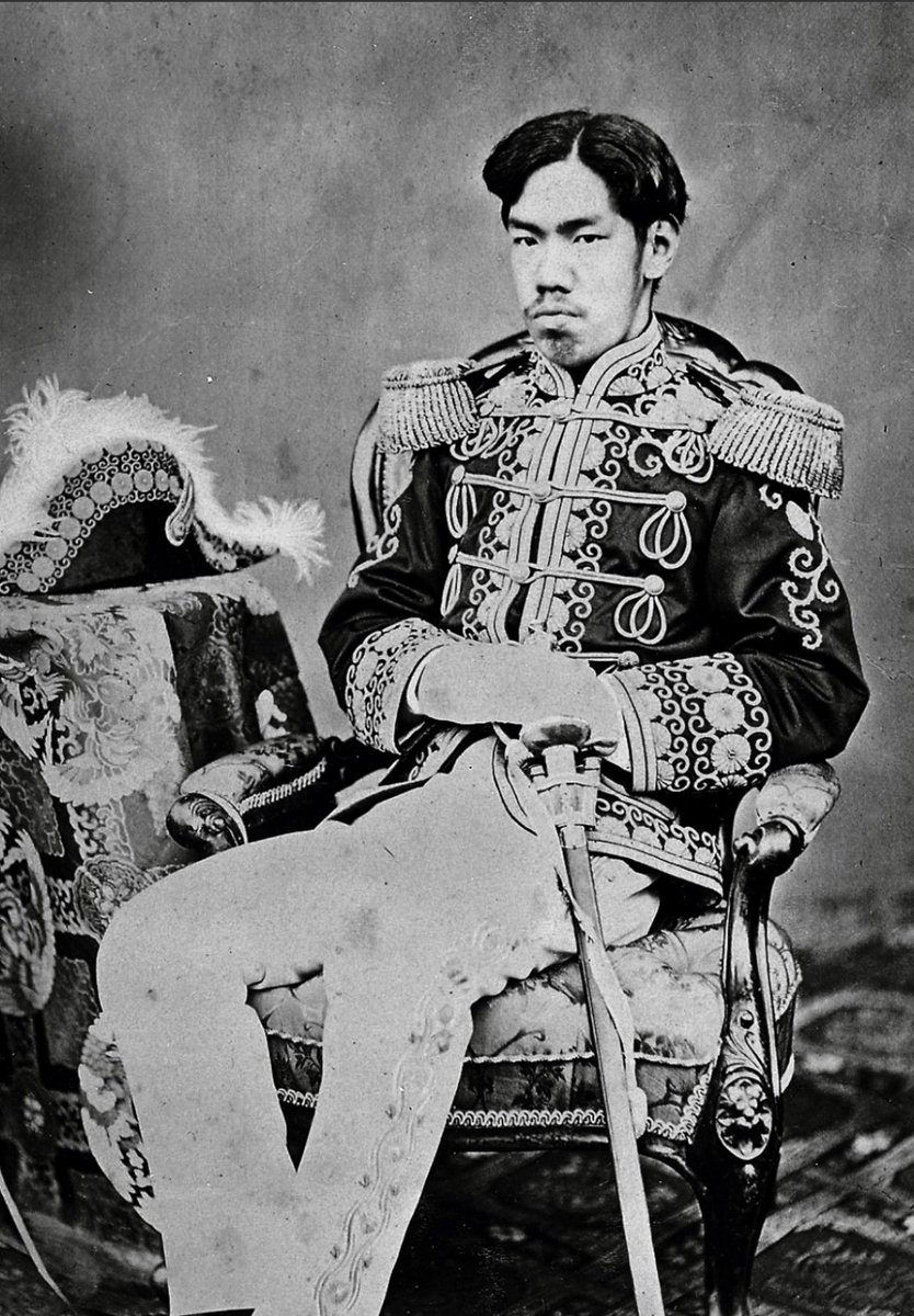 ccccccccfdtrxcg's tweet photo. Emperor Maiji was born on 1852.
Around 1851-2, any incident had been happened in Japan royal families? https://t.co/q0Hu8u0B3l