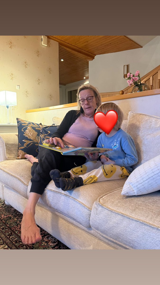 Kaijaala's tweet photo. Täytän ensi viikolla 65-vuotta. Ihanaa on elämä. ❤️ https://t.co/l0NpIAK6Qt