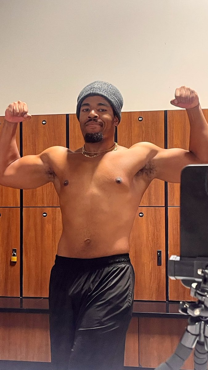 b_siyahB's tweet photo. Who wants a piece of this thick-cut bull?!🫣🐂♉
#BINI #bbc #bbl #az #azsingles #azfreaks #17octobre #CHUDAİ https://t.co/jd6FqxqykX