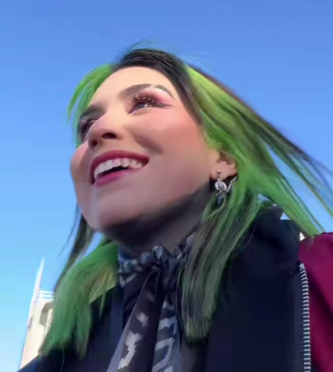 feirlycande's tweet photo. poco se habla de lo hermosa que se veía en el mini live q hizo en tiktok https://t.co/R0j8pkeZ0M