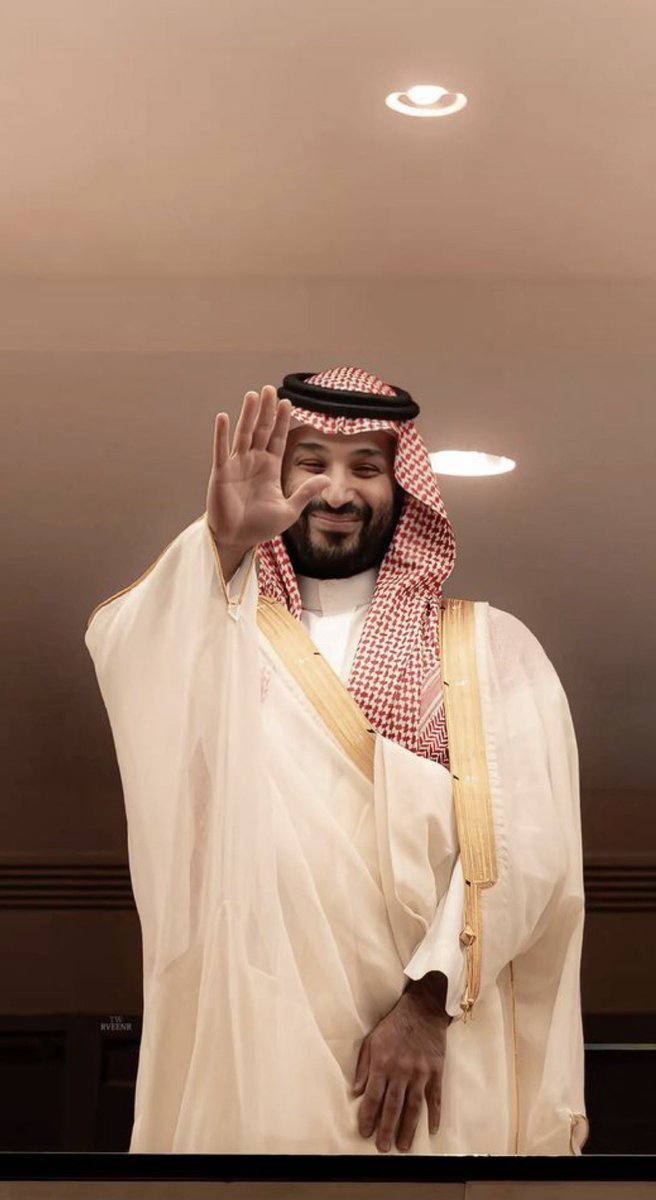 rxiir67's tweet photo. وش شعورك يا السعودي وهالشيخ ولي عهدك https://t.co/LvMQQA2HsA