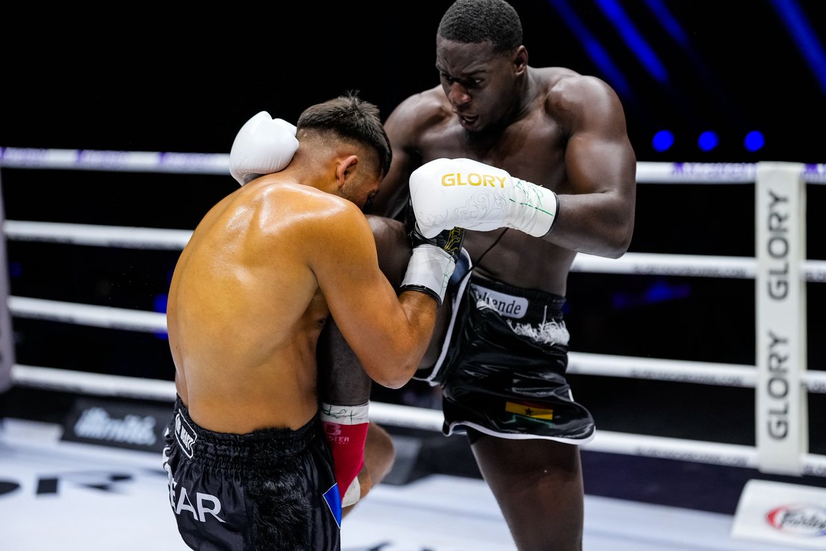 GLORY_WS's tweet photo. This one was ALL TIME BOMB 💣 

Michael Boapeah continues to be a force at Light Heavyweight as he defeats Nechita by decision at #GLORY110. 

#GLORY110 | LIVE NOW | @kijk https://t.co/mDAn2AQQ3O