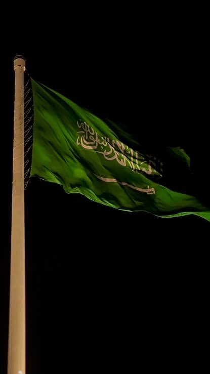NawafEgla's tweet photo. Saudi Civil Defense alert:
Danger has passed in Riyadh ✅

Your proxy drones and missile theatrics will never intimidate us. Riyadh does not bow to terror. Never has. Never will 🇸🇦 https://t.co/7TLng96yhE