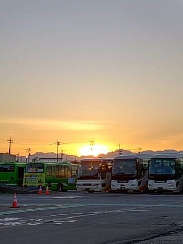 TT217057132's tweet photo. 令和8年10月18日加越能本社に来ました。ジムニーの温度計は12℃です。
今から高速バスで名古屋へ向かいます。 https://t.co/uDdZvcNRqa