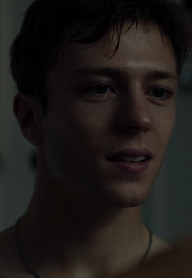 CINEMA505's tweet photo. Ruaridh Mollica interpretando um aspirante a escritor que vira profissional do sexo e usa suas experiências para inspirar seu romance de estreia realmente FOI ALGO. https://t.co/6CrZDrpdcV