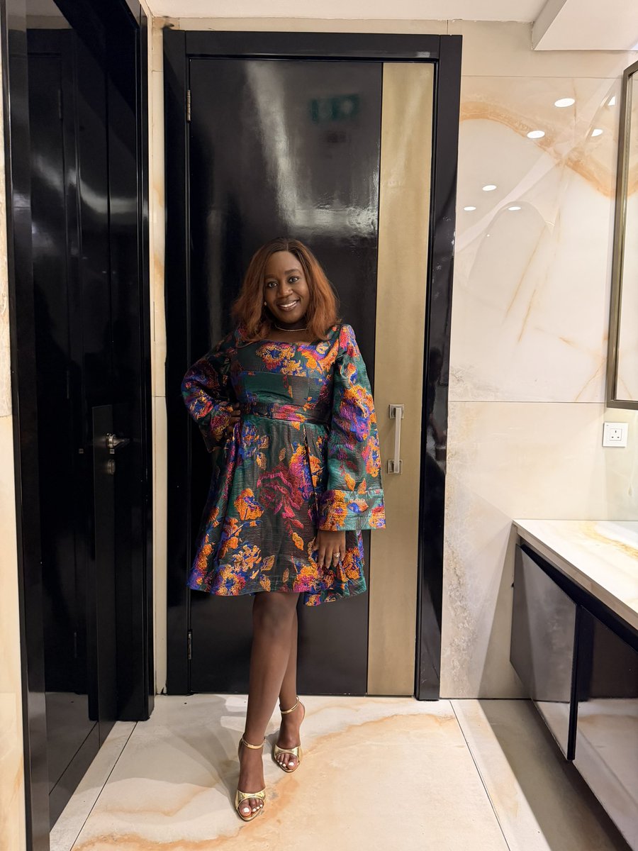 miss_she_du's tweet photo. A queen 👸 https://t.co/rmU4L62pSH