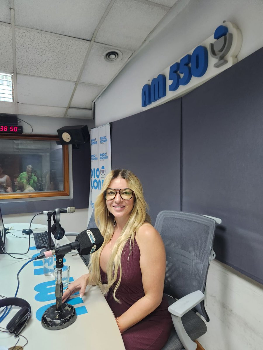 Coloniaam550's tweet photo. En #AM550 Desde Tenerife España Yolanda Carrillo hoy “Esperas a que te elijan?” diálogos potentes con propósito #encendiéndonos #elduende @GuiPetruccelli en https://t.co/U0689YuEF7 #elclasicoradialdelfinde https://t.co/jg3Jt07ZYD