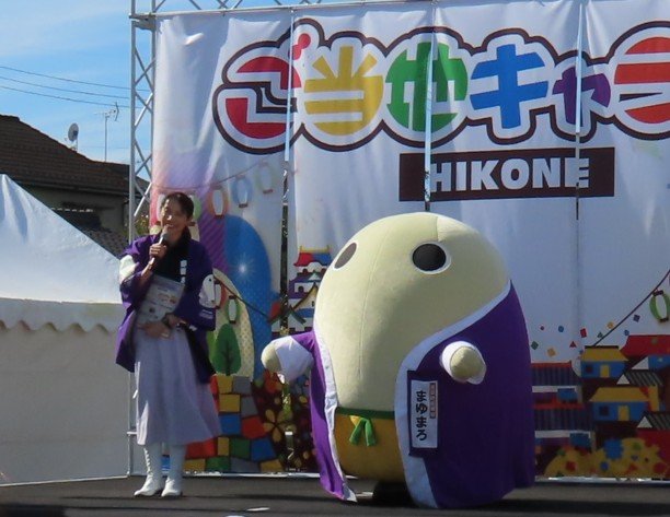 kasoo8pengin's tweet photo. @naoko2016w おはようございます🐧

今日も暑いと思いますが、まゆまろと一緒に頑張って下さい https://t.co/fRTdmMUgbA