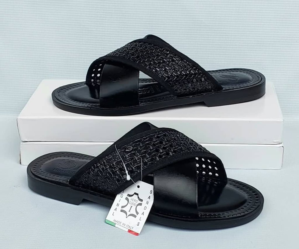 Baba_Dan_Audu_0's tweet photo. SR SHOES PURE SKIN 100% 

SKIN SOUL 🫡

85,000

40—-47 https://t.co/PDKRYzAMNS