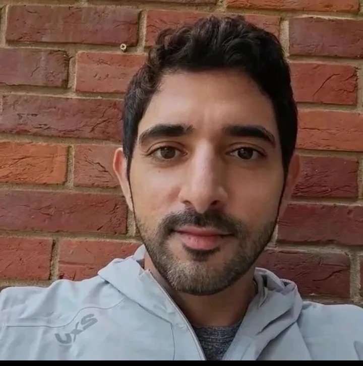 AshleyGGorgeous's tweet photo. @HamdanMohammed Reaching¡ https://t.co/SC0VYgSExX