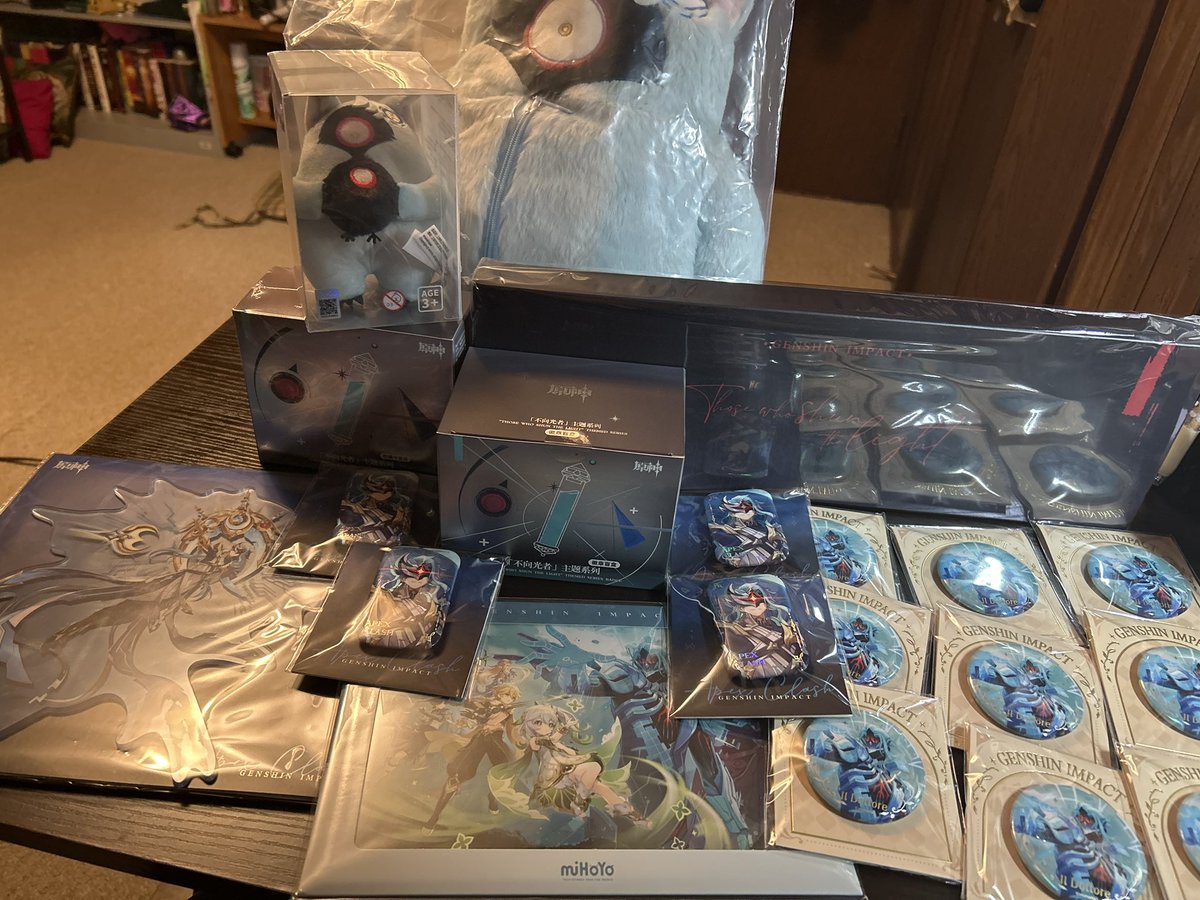 psychxbby's tweet photo. Best day ever I’m so excited to open up all the dottores plus I have a secret second box of dottore related items to open after  😋 https://t.co/ojEtlKS5Qf