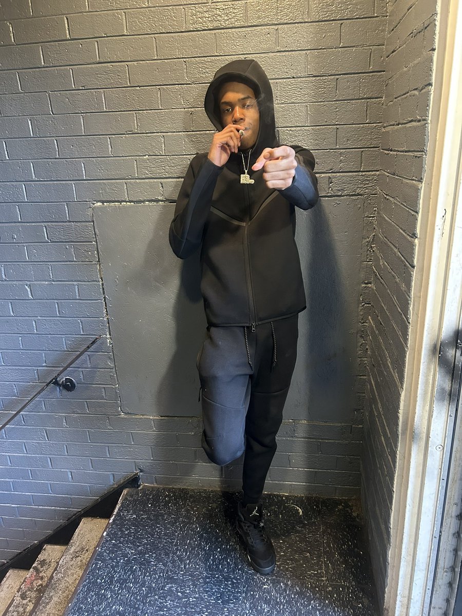 yrkyungwick's tweet photo. I been feeling nauseous off these drugs I been popping perky lately❤️‍🩹 https://t.co/Y7MnR0h8L6