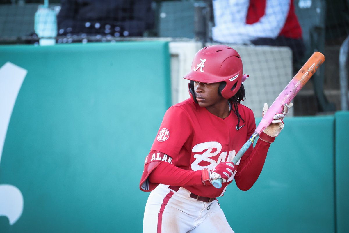 AlabamaSB's tweet photo. Tide leads 6-0 halfway through game two vs. West Alabama!

#Team31 #RollTide https://t.co/LFF2oHo1fl