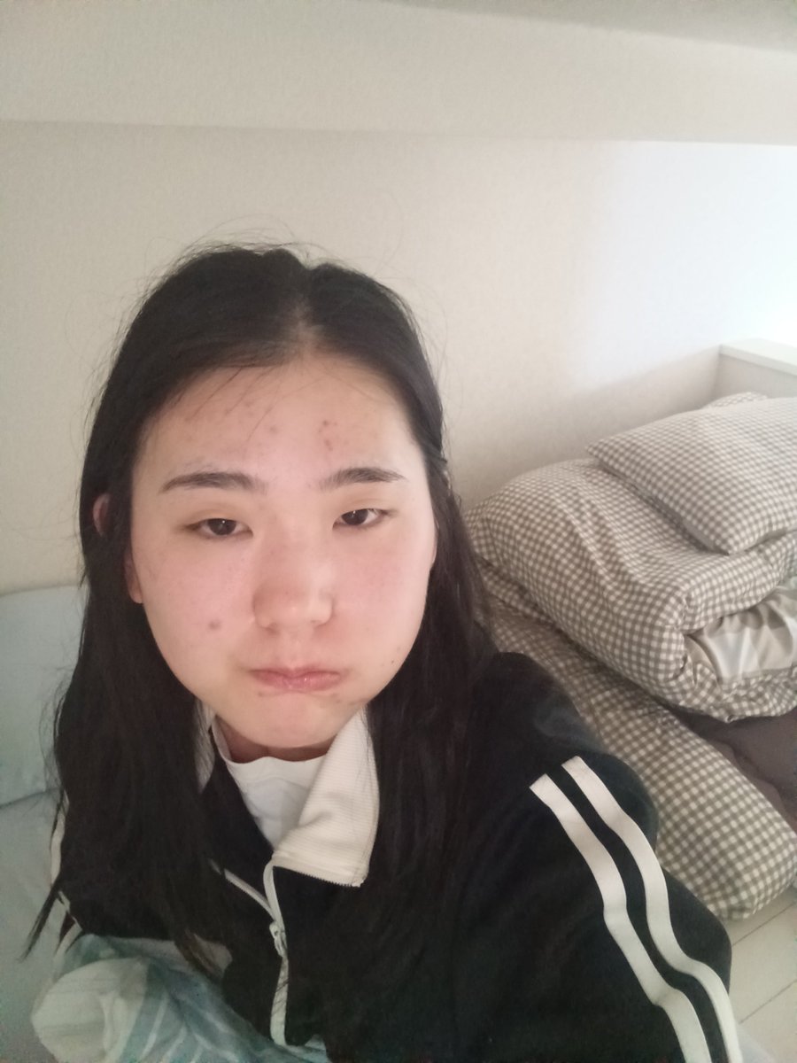 Mayu141112's tweet photo. おはようございます！
今日はバイトでーす！
お腹痛い…
#おはようございます
#バイト
#頑張ります https://t.co/0HA1IcZXFB